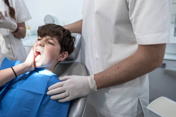 Best Emergency Treatment for Dental Infections or Abscesses in Chouteau, OK